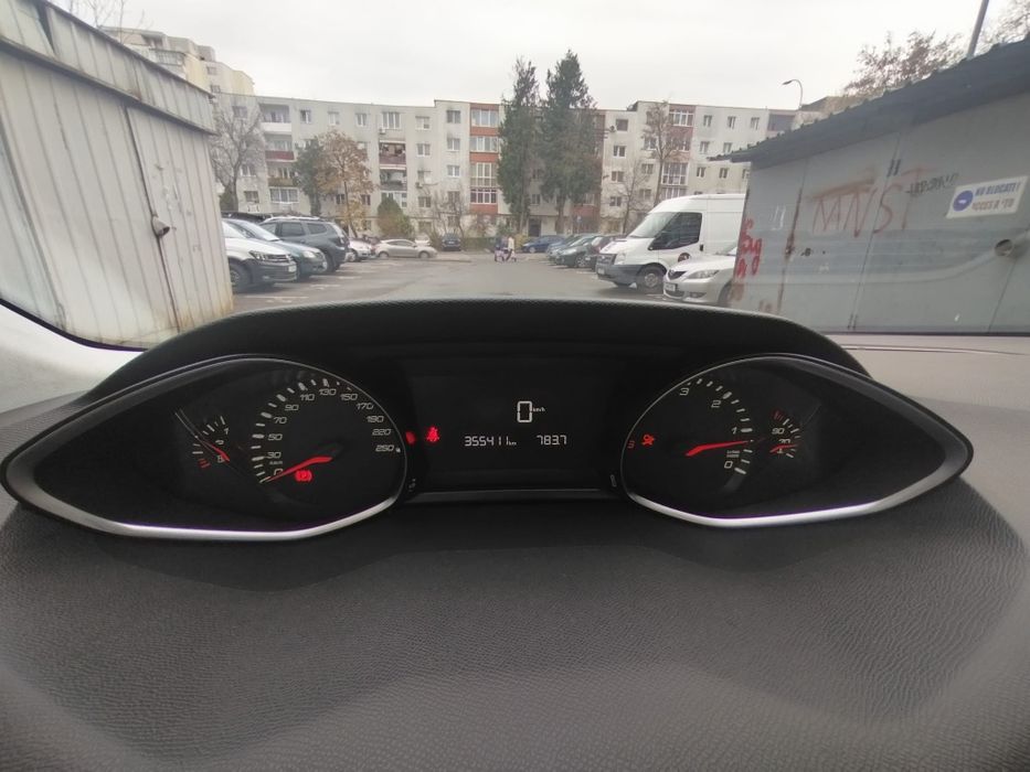 Vand Peugeut 308 model business 120 cp