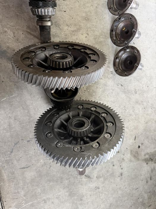 Части за скоростна кутия VW T5 1.9 TDI – диференциал, валове, корпус