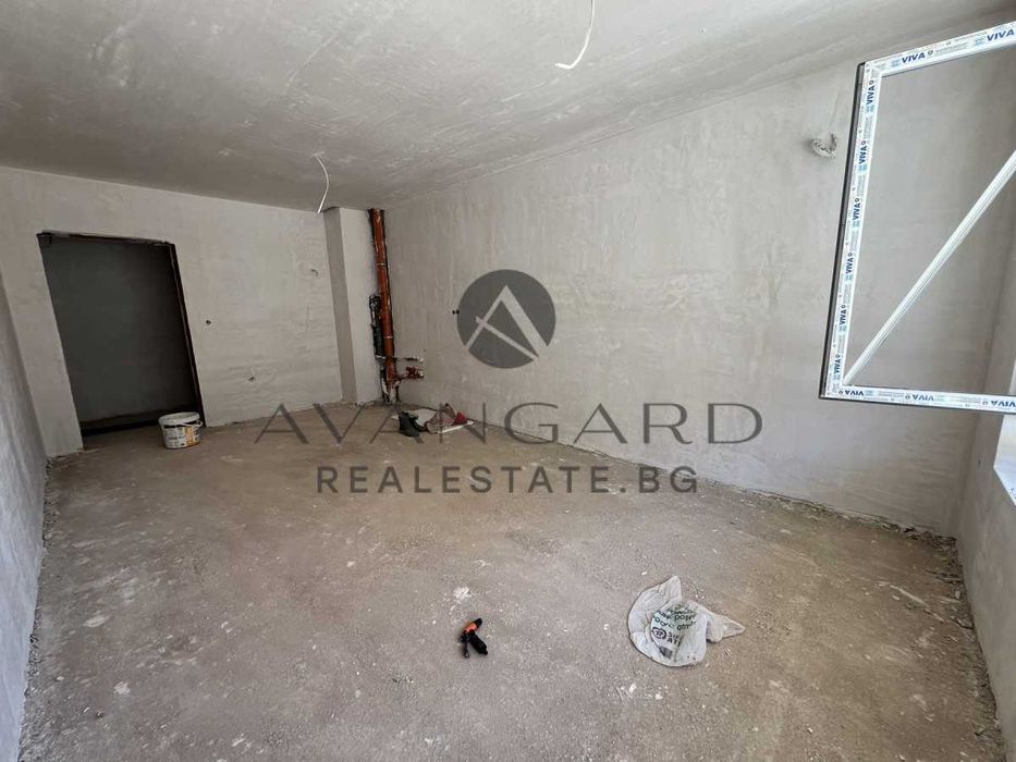Продава се Тристаен апартамент в Пловдив, Кючук Париж - 152 кв.м за 758 €/кв.м - Снимка #1