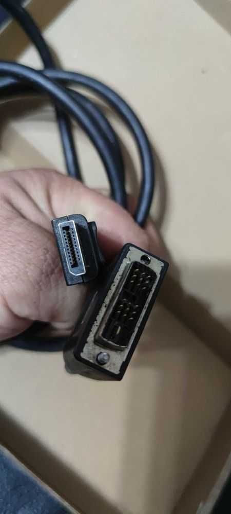 Cablu adaptor DVI-D la HDMI , VGA la HDMI, DisplayPort la DVI