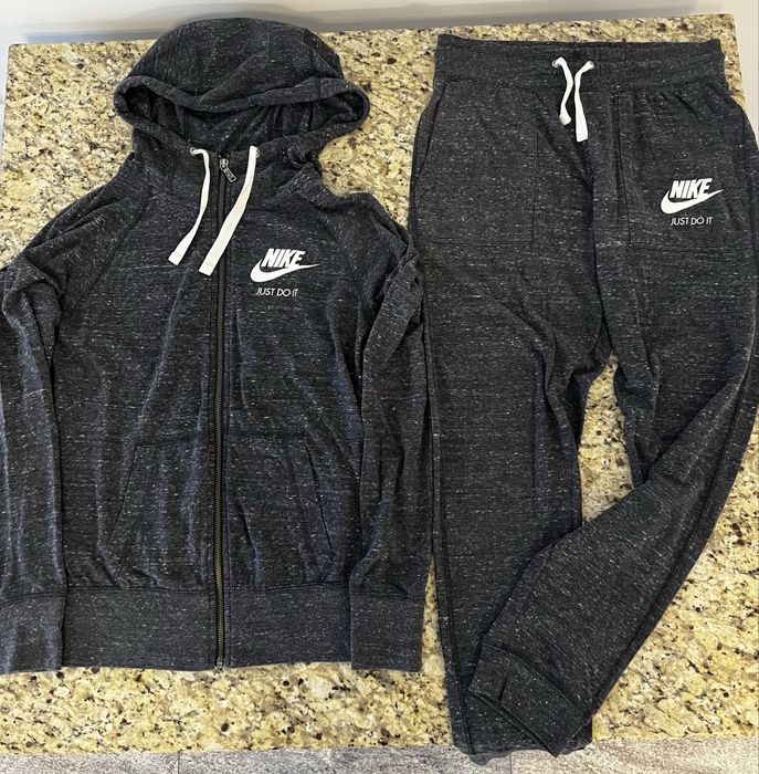 NIKE Adidas Екипи Анцузи