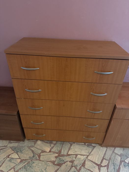 Шкафове три броя