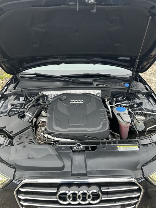 Audi A4 Avant TDI S line manuala