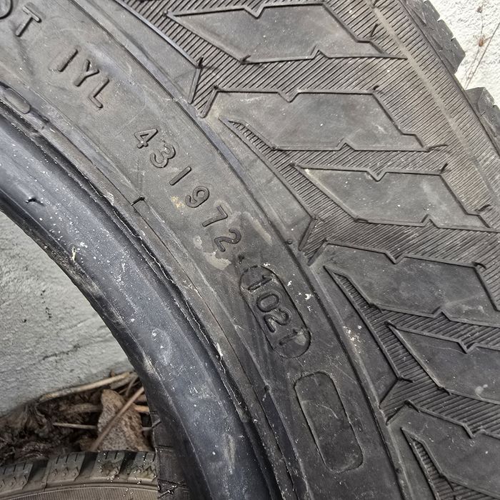 2x 215/65/15C M+S NOKIAN 2021 Stare impecabila