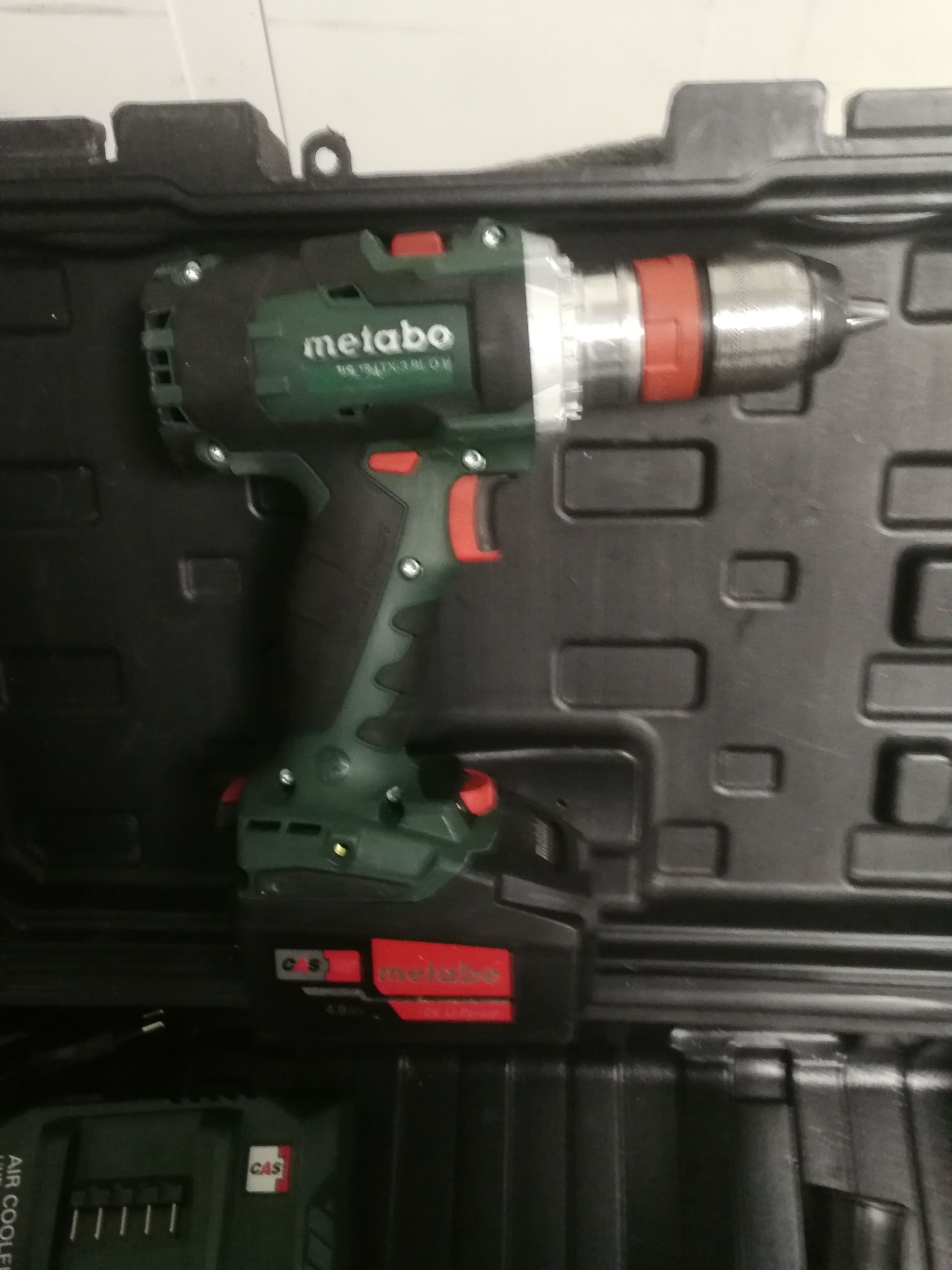 Metabo 18v lflex și impact cu mandrina detasabila