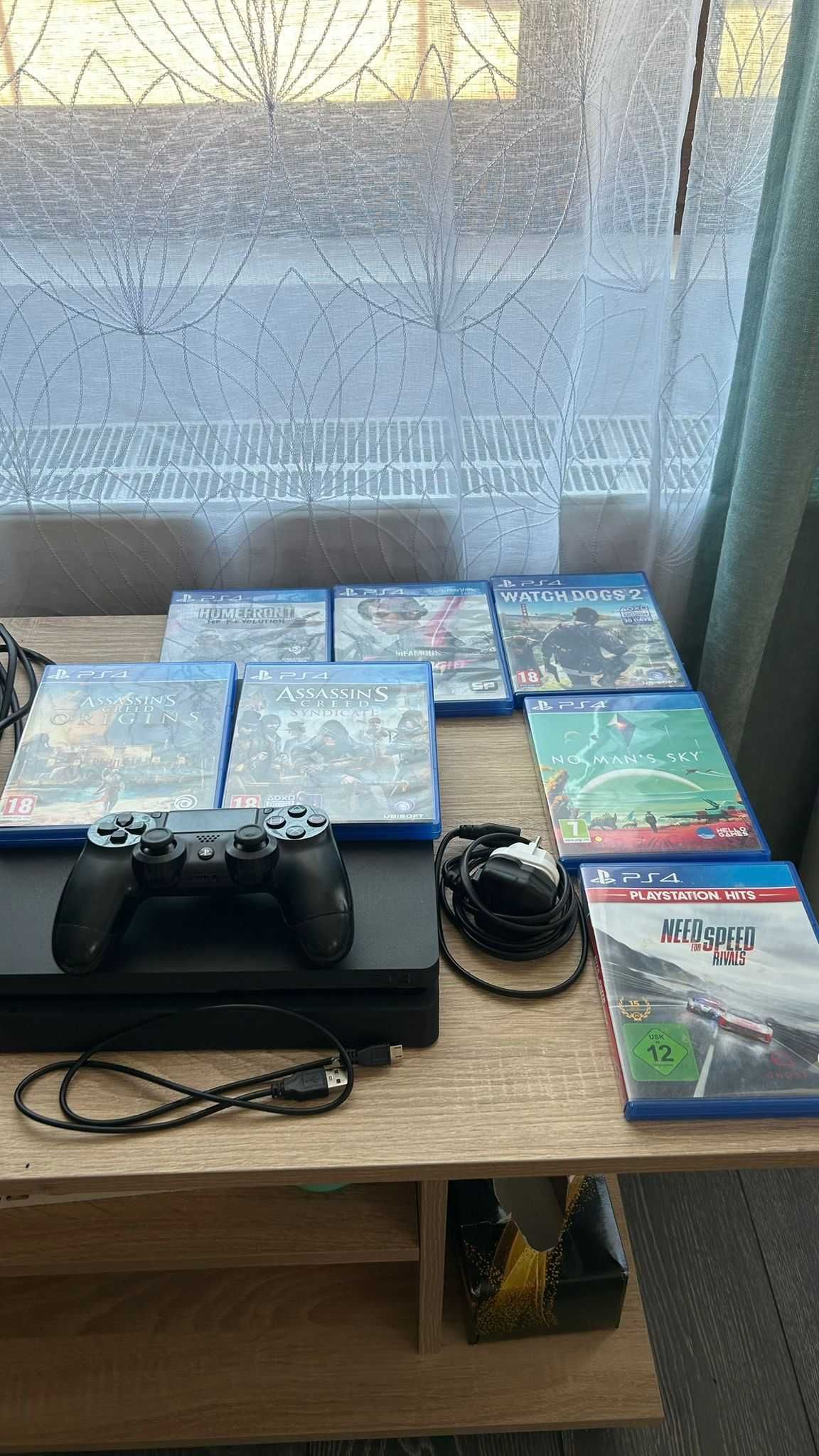 PlayStation 4 slim 500 gb