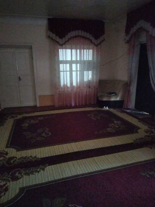 Uy sotiladi,hovli-joy.