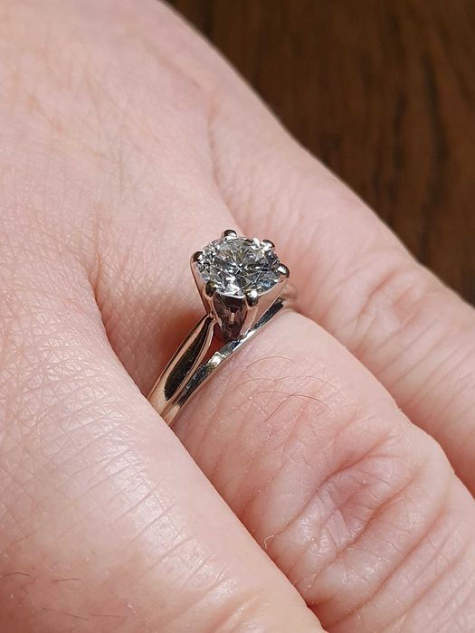 Mostenire unicat solitaire aur 18k diamant natural urias 0,85ct VS