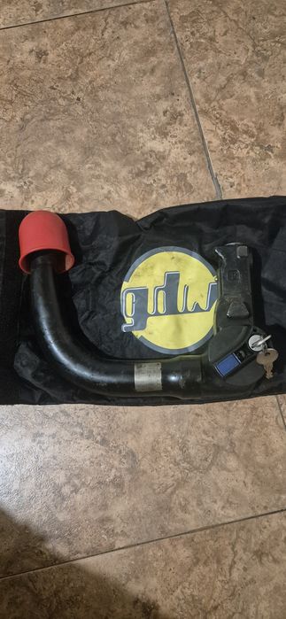 Продавам теглич за BMW