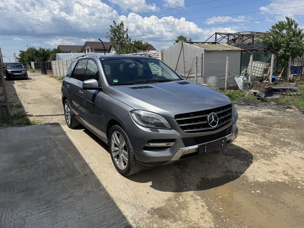 Dezmembrez/Dezmembrari Mercedes ML 350D E6 W166 Europa/Airmatic/Carlig