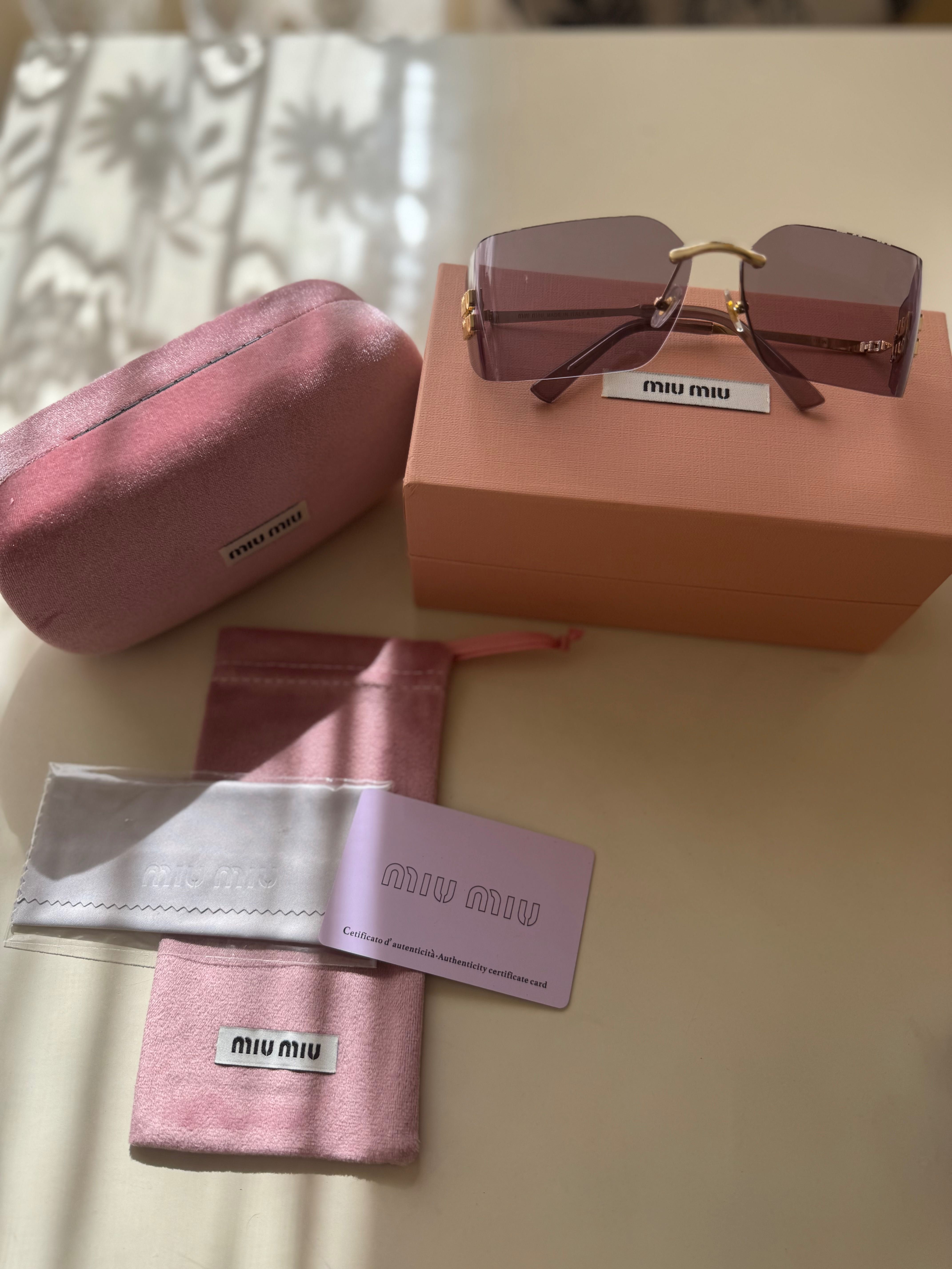 Слънчеви очила Miu Miu