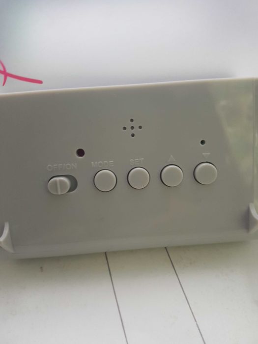 Piesa birou doua miniboxe cu ceas si alte functii