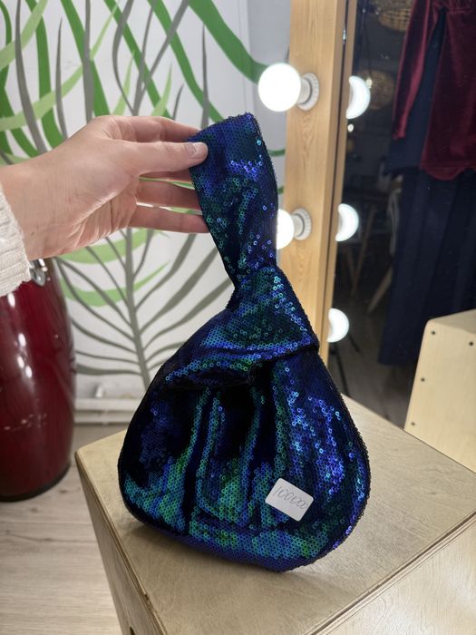 Женские сумочки праздничные или на выход