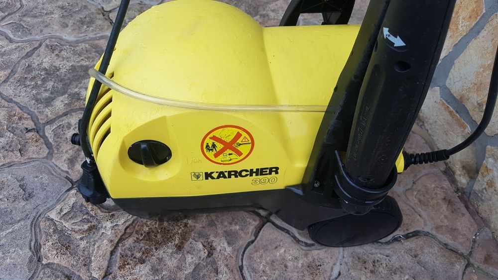 Pompa de spălat cu presiune Karcher 390 M