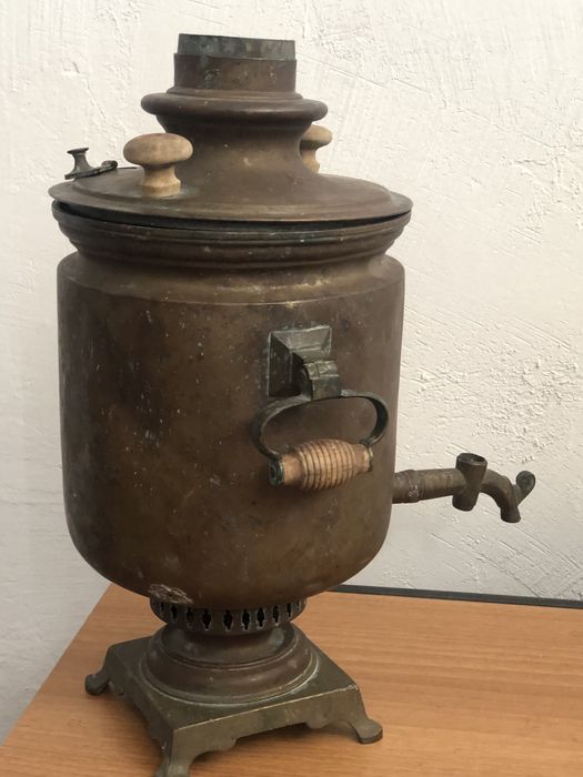 Samovar rusesc, foarte vechi
