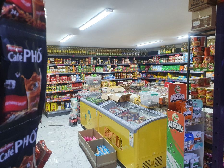 Магазин чилонзор  сотлади жихозлари блан