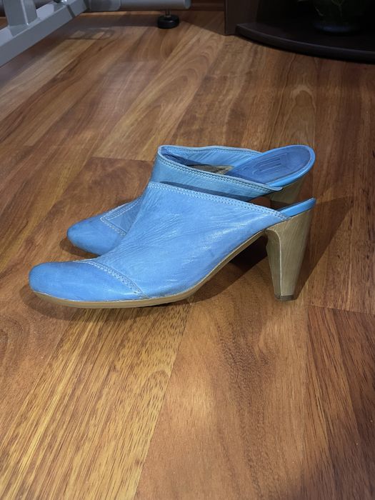 Papuci din piele naturala