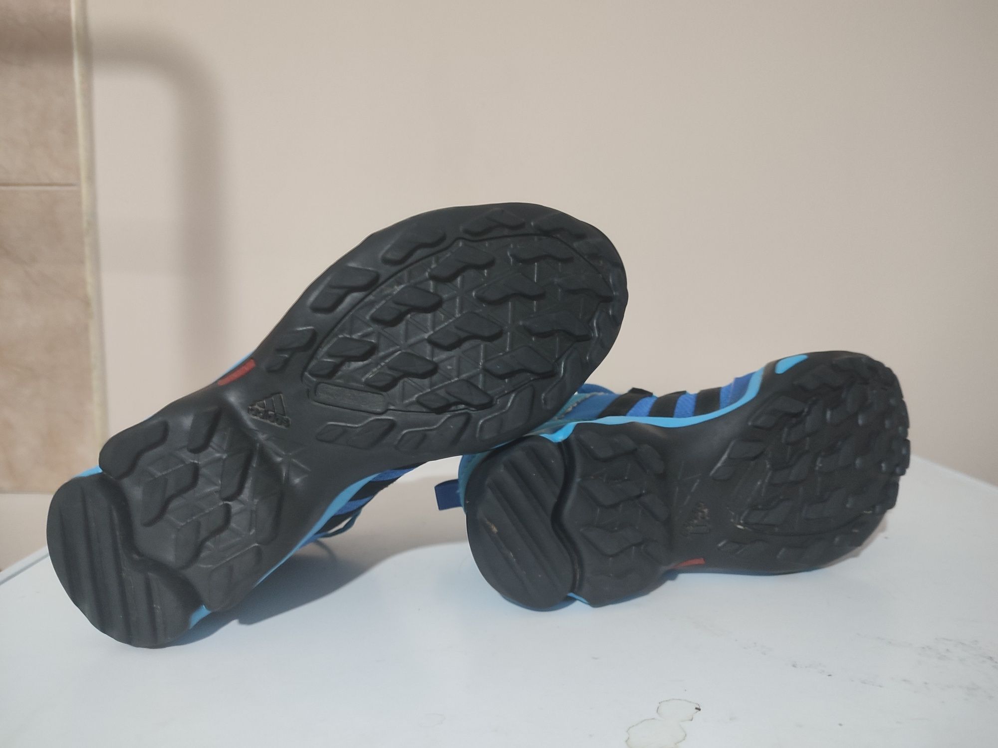Teen кецове и Обувки Adidas Terrex