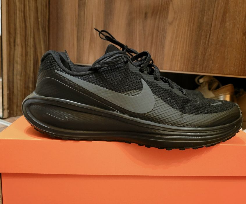 Nike revolution 8 оригинални