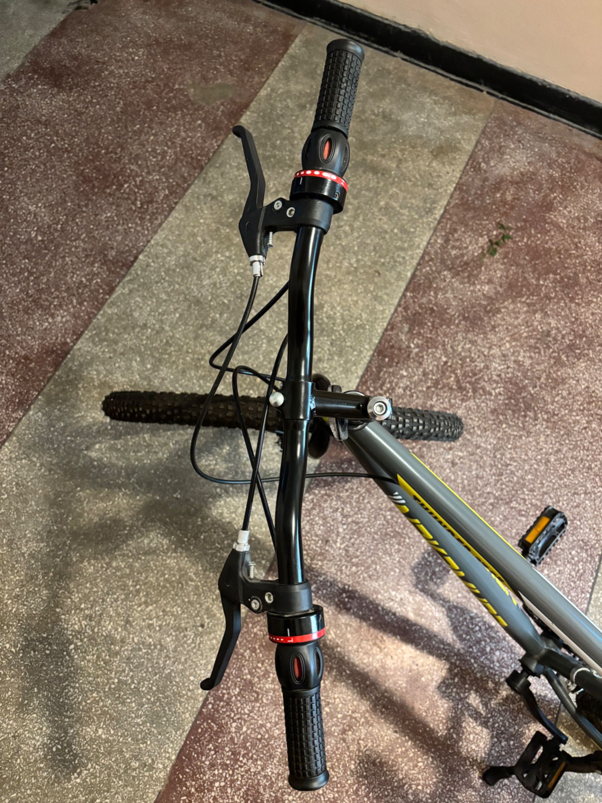 Vând bicicletă în stare foarte buna