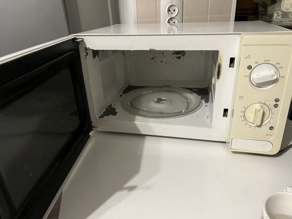 Микроволновка Samsung, работает замечательно
