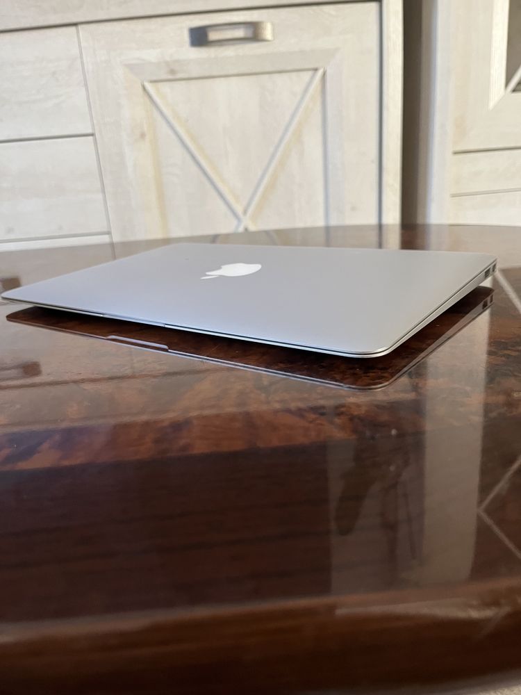 Vand MacBook AIR 11”
