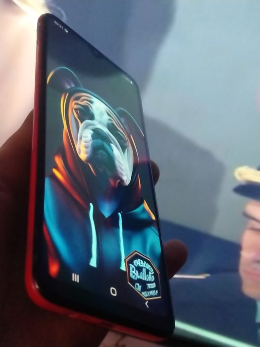 Продам  телефон samsung samsung a20