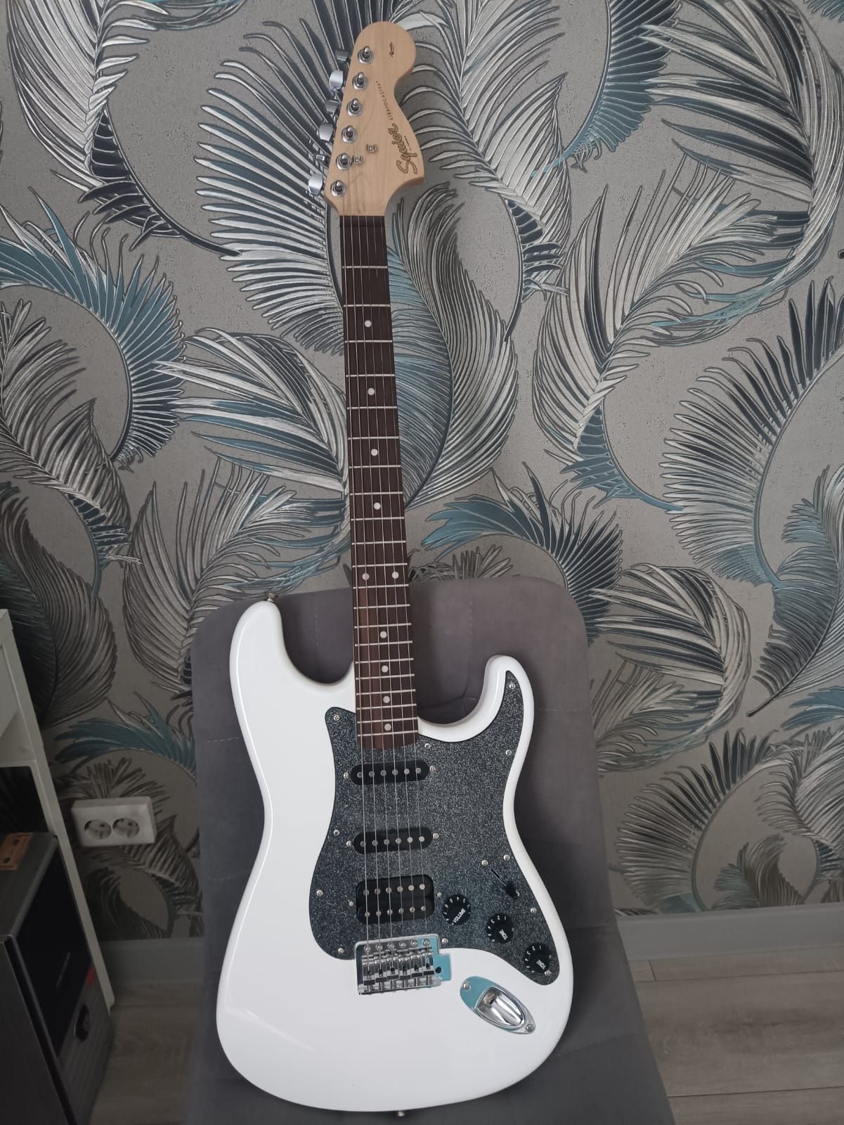 Продам гитару Stratocaster Squire Affinity Series