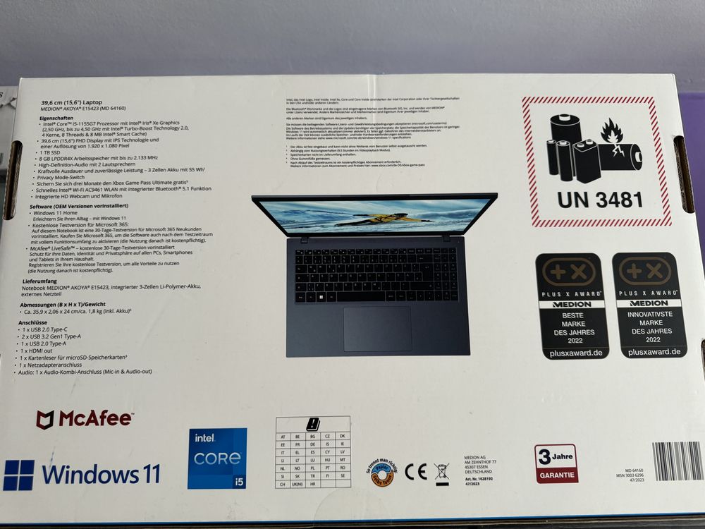Laptop NOU in Cutie MEDION AKOYA E15423 ,i5, 15,6”,1TB SSD, 8GB RAM