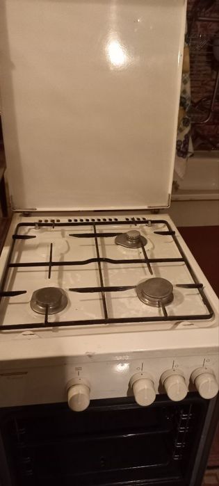 Газовая плита   .