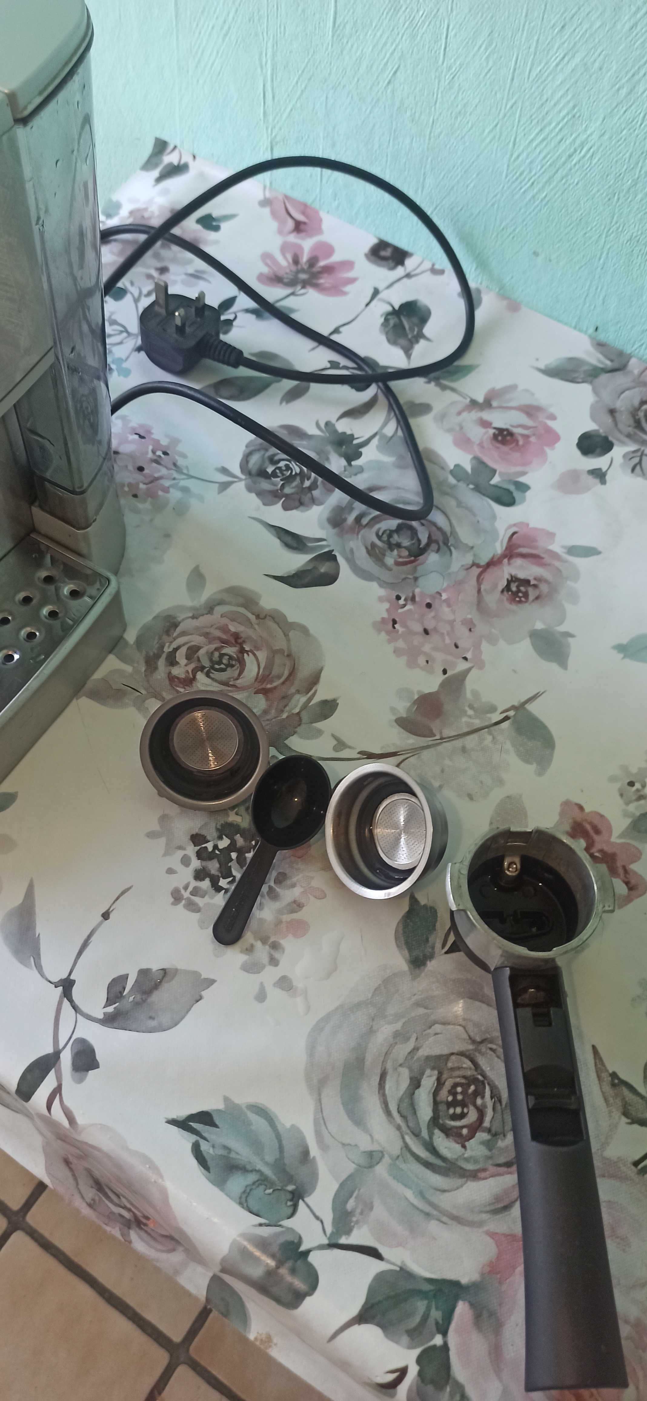 Кафе Машина DeLonghi