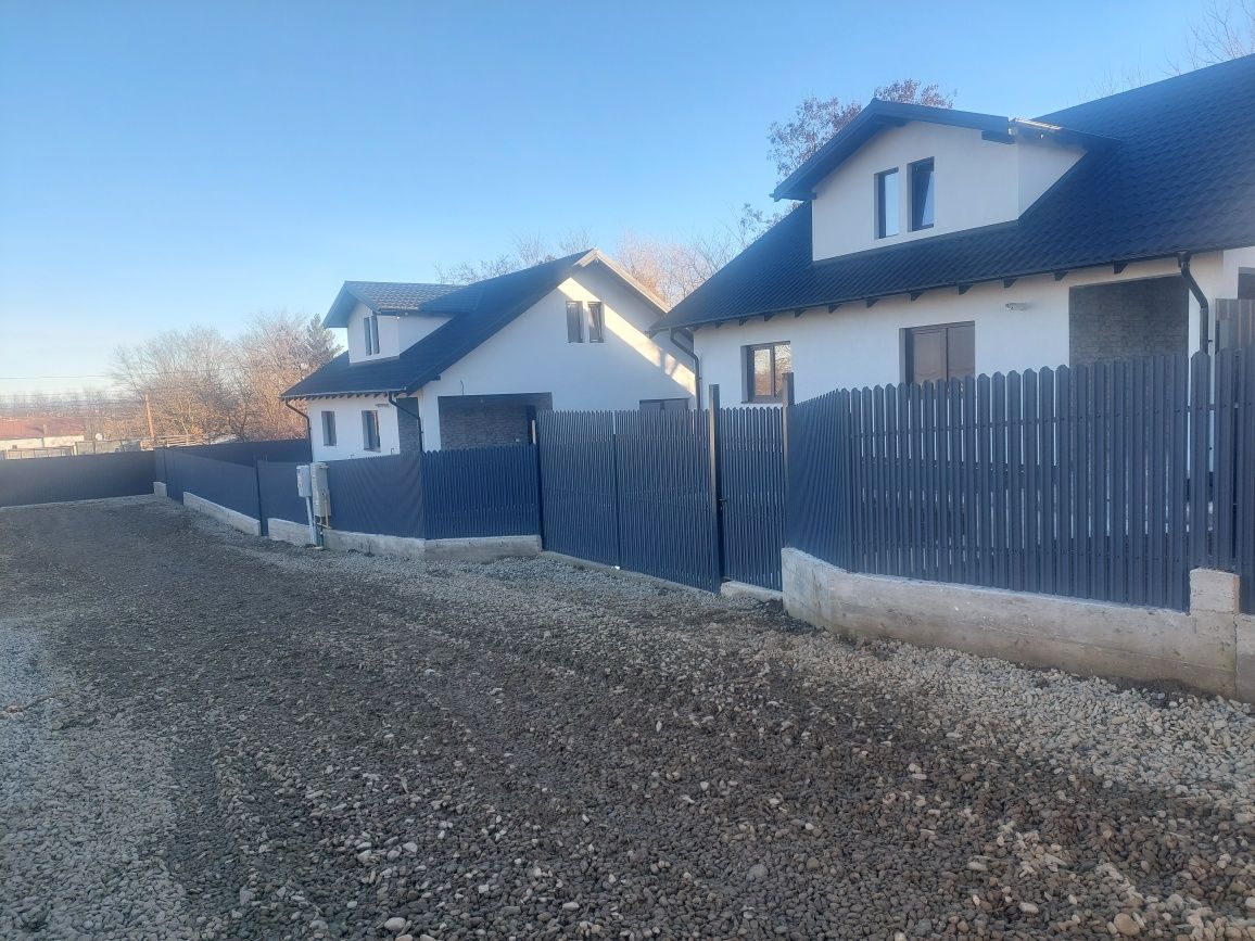 Vând casă la cheie în Hemeius