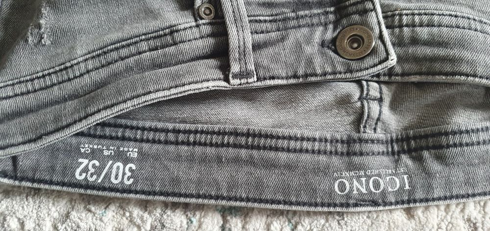 Blugi SMOG - băieți (mărime 30/32)