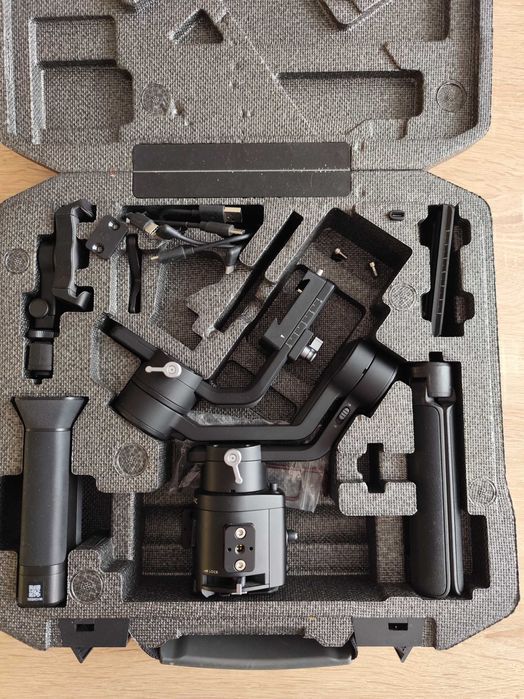 Продавам Dji Ronin SC