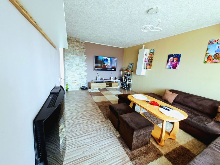 Продава се апартамент в с. Челопеч