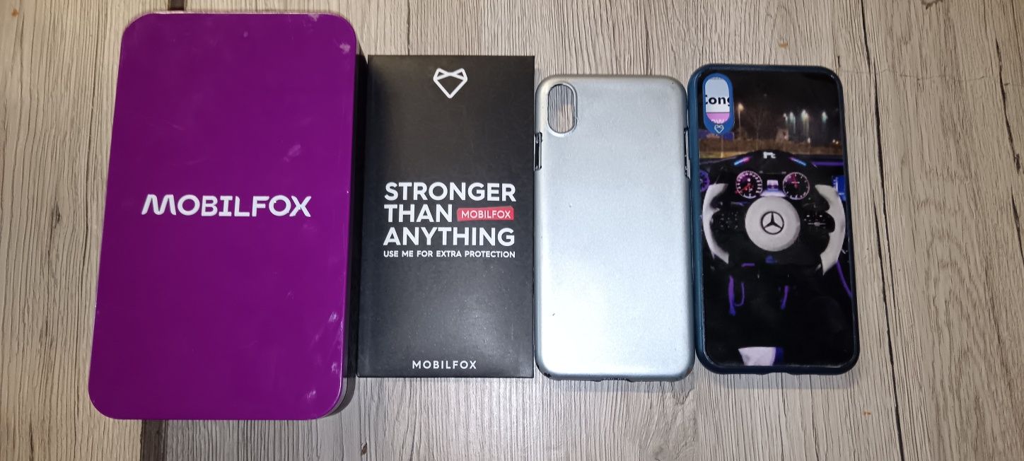 Vând husa mobilfox cu folie de protecție iPhone xs max + husa china