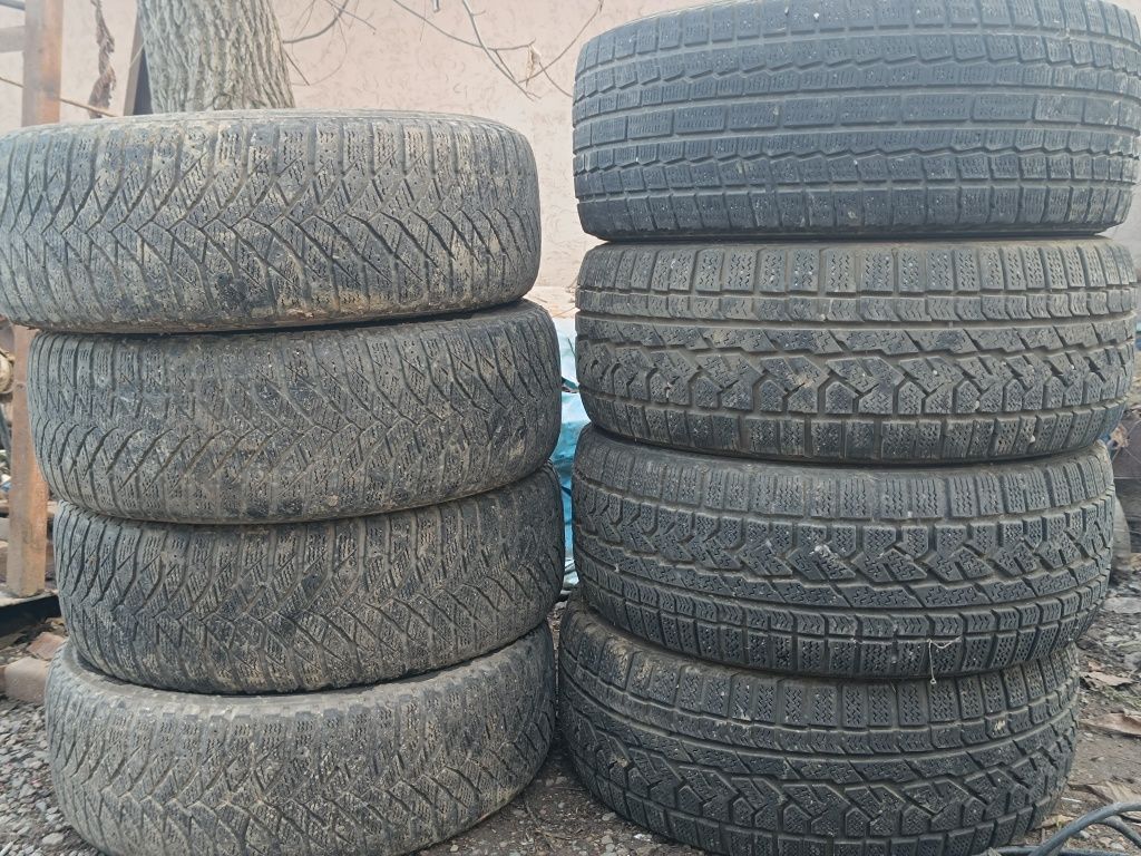 Шины зимние 235/65 R17