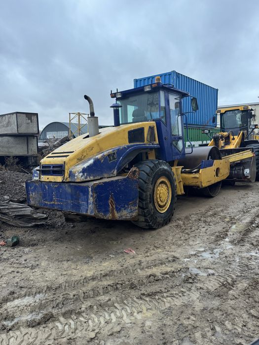 Каток 16-тонный LiuGong CLG616