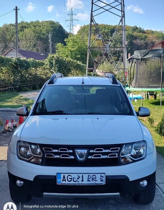 Dacia Duster Stare foarte buna, baterie noua, anvelope noi fața