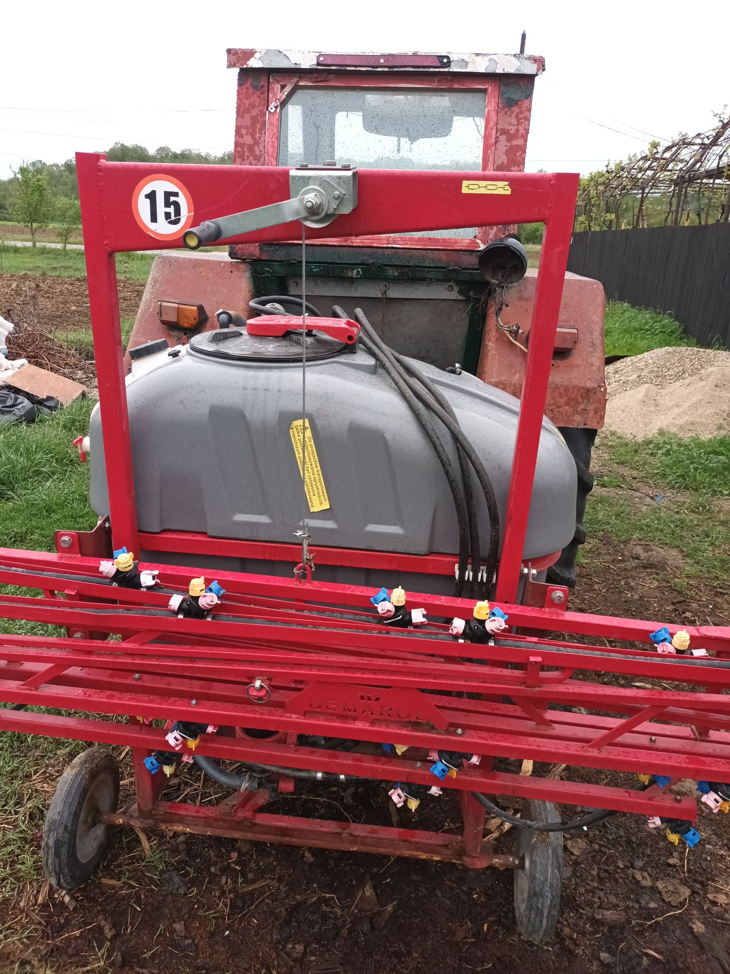 Vând tractor 55 cai plus utilaje