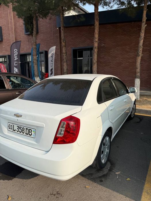 Gentra 2018 yil mehanika rangi oq benzin ishi yo'q