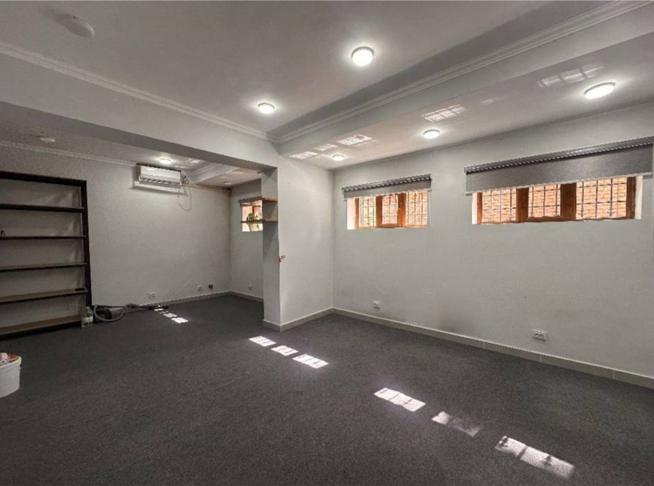 Офис 40м2 Гафур Гулям. Под офис