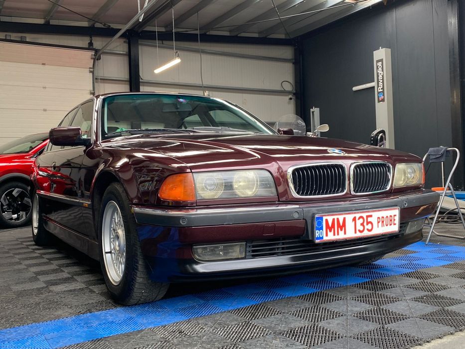 BMW 740i E38 4.0 V8 286 CP An 1994 Retromobil.