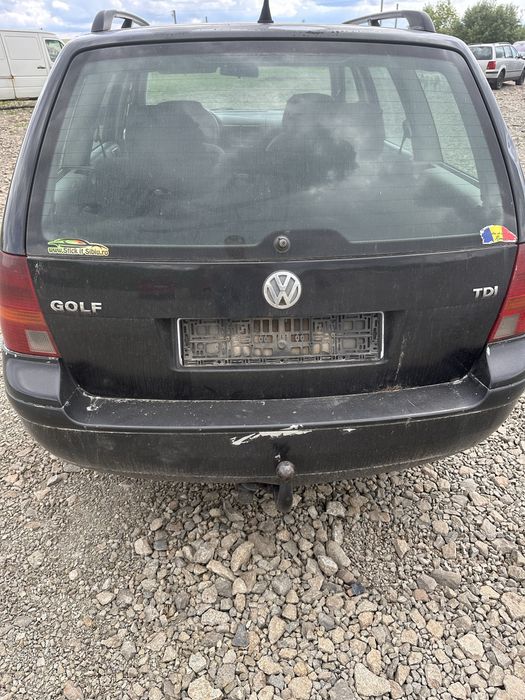 Dezmembrez golf 4 /bora