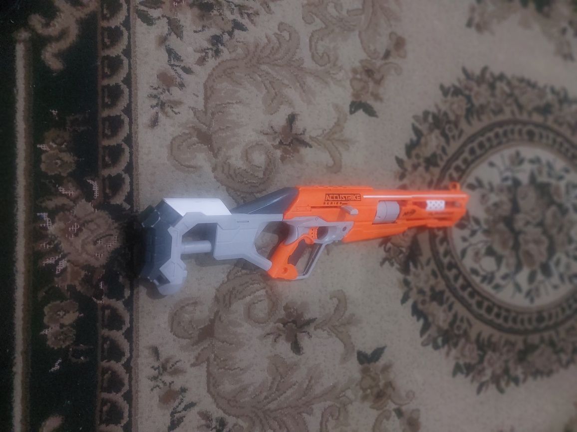 NERF бластер-типо револьвер