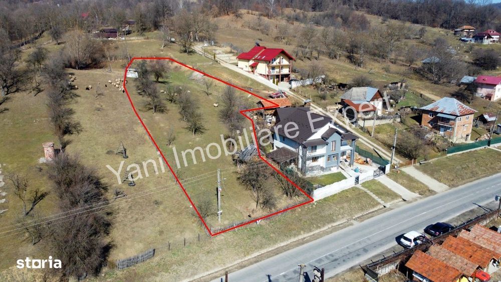 Teren de vânzare în comuna Valea Iașului, județ Argeș.