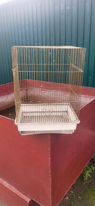 СРОЧНО Продам клетку для певчих птиц