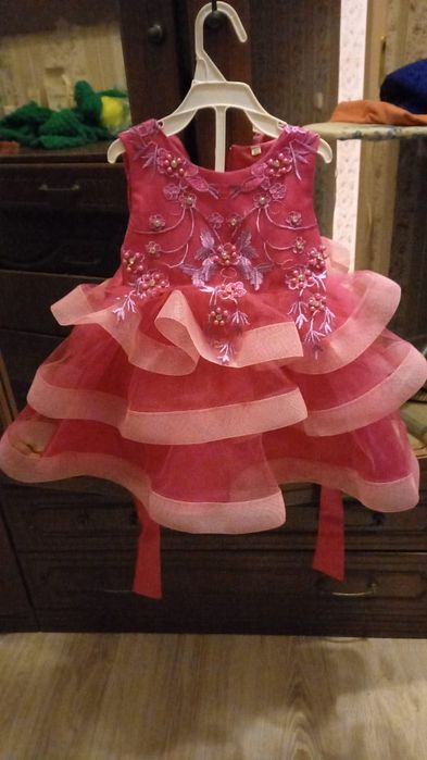 Продам платье на годик