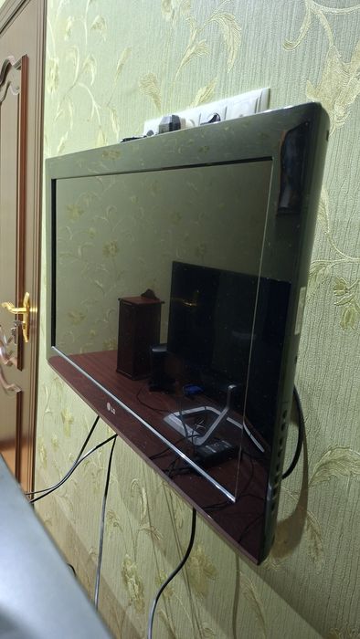 Продам телевизор  LG