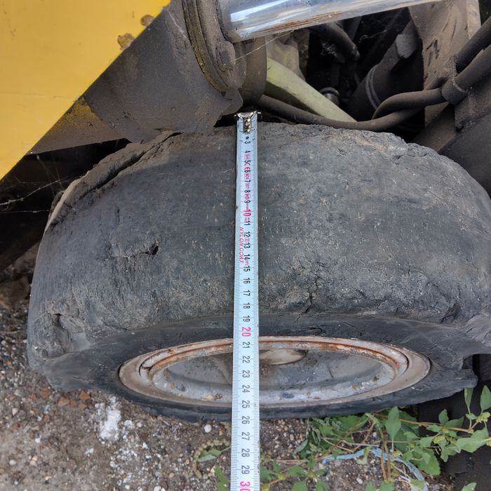 Бандажни гуми с джанти от мотокар Кларк Clark 6.50 x 10 и 7.00 - 12